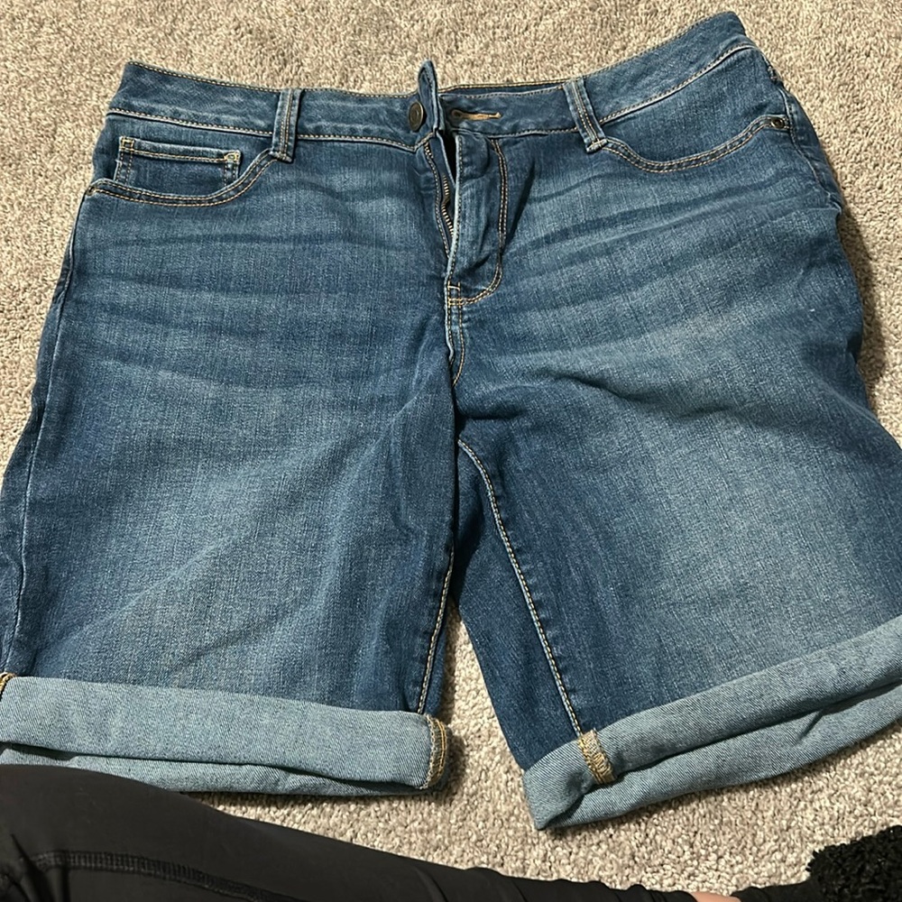 St. John’s bay Bermuda shorts